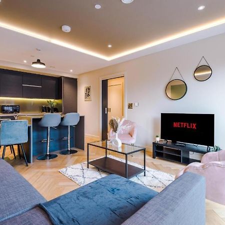 Exquisite Central York Abode Sleeps 6! Exterior photo