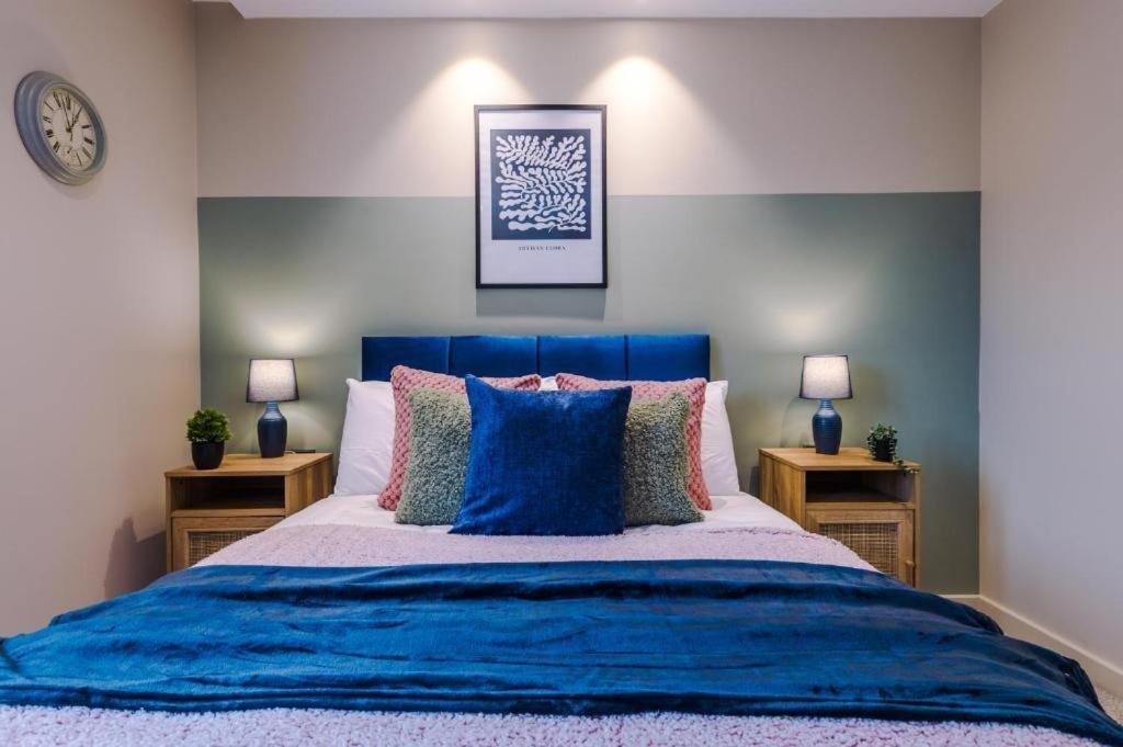 Exquisite Central York Abode Sleeps 6! Exterior photo