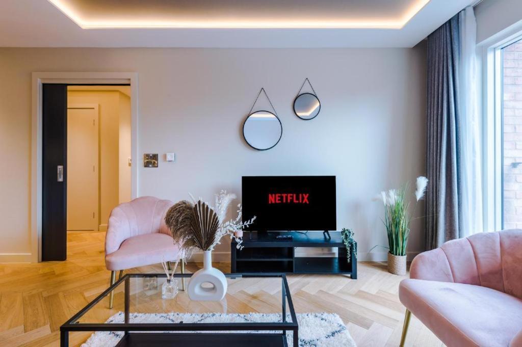 Exquisite Central York Abode Sleeps 6! Exterior photo