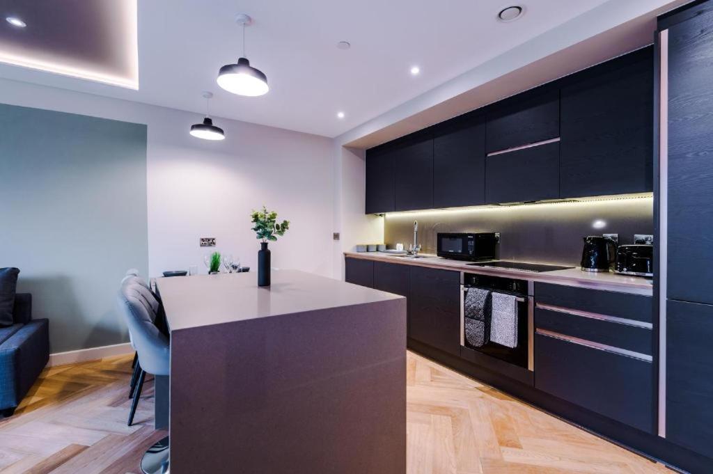 Exquisite Central York Abode Sleeps 6! Exterior photo